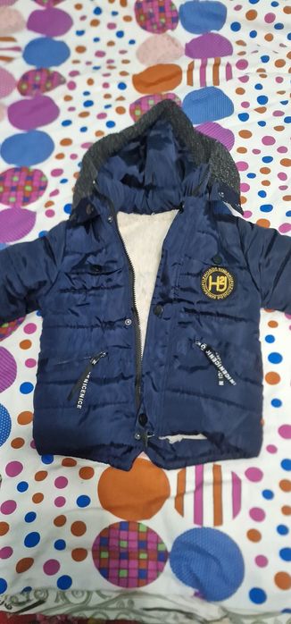 Продам куртки для мальчика