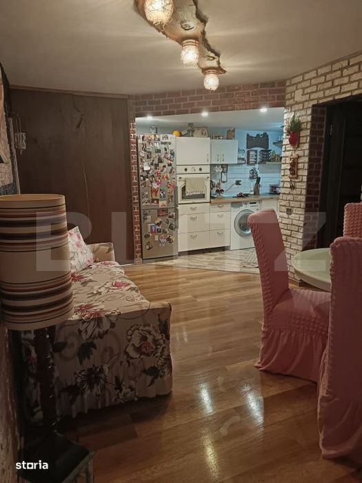 Casa 3 camere, complet renovata,  68 mp, cartierul Unirii
