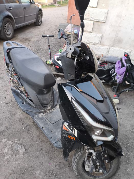 Мопед м8 venom,nomad мотор