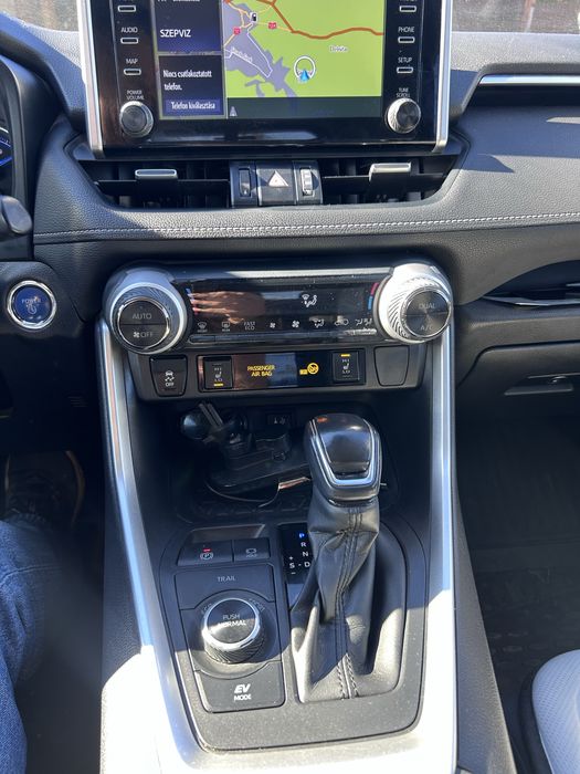 TOYOTA RAV4 2019 — imagine 5