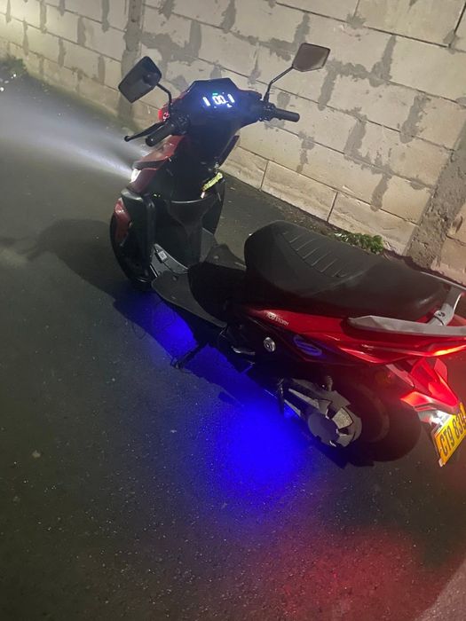 Vând scuter electric