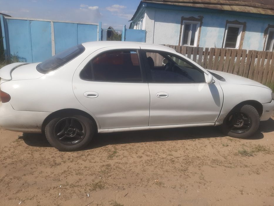 Продам Хендай Лантру