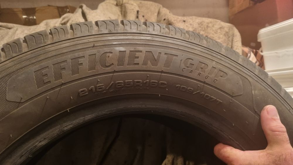 Комплект Гуми 215/65/16C Goodyear Efficient grip