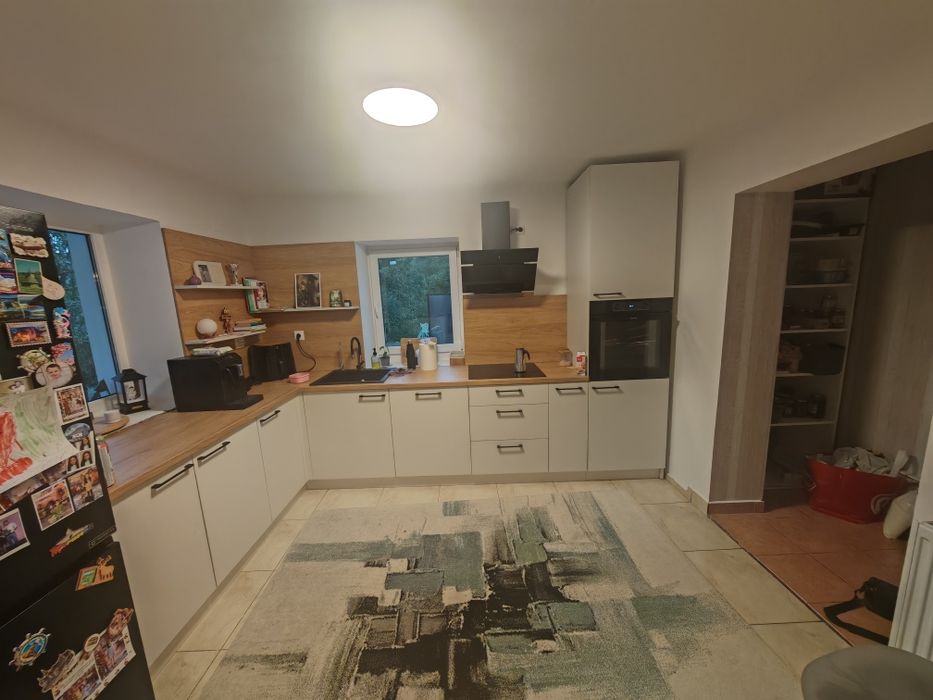 PF vând sau schimb cu apartament, casa în Suceagu cu 4 camere, doua bai, living, bucătărie