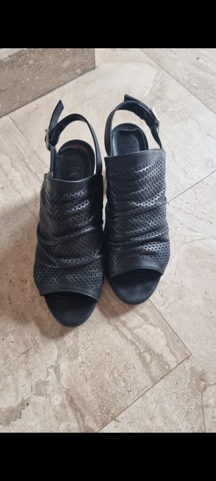 Sandale piele mărimea 39