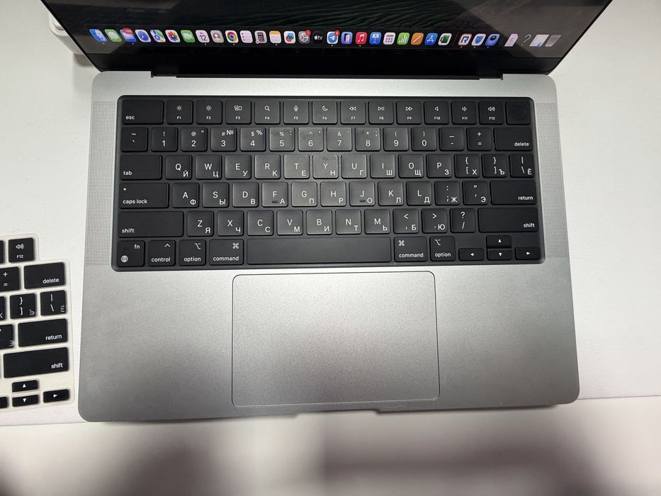 MacBook Pro M3 Pro — срочная продажа