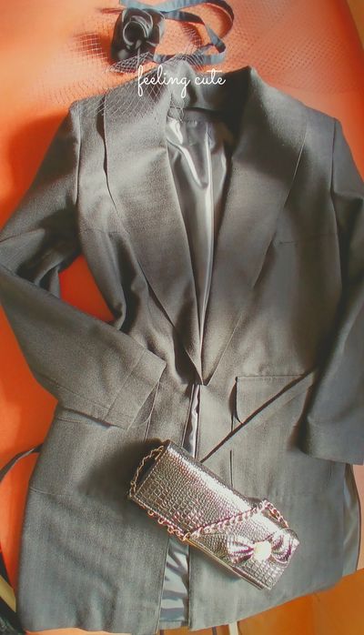 Элегантный удлиненный жакет-сюртук(женский),размер 40.рост 165-168 см.