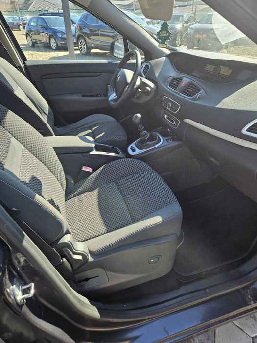 Renault  Grand Scenic 3   cu 7 lucuri 1.6 disel 131de cai !