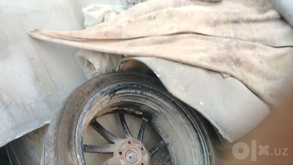 Диски и балон  Vossen для Каптивы R20