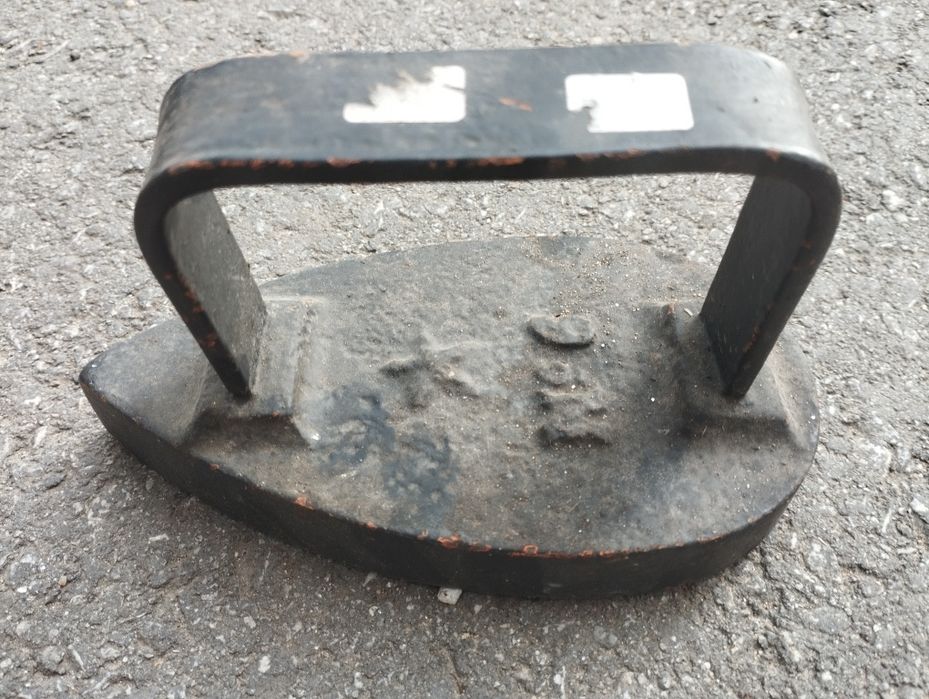 Стари чугунени ютии , Стара чугунена ютия