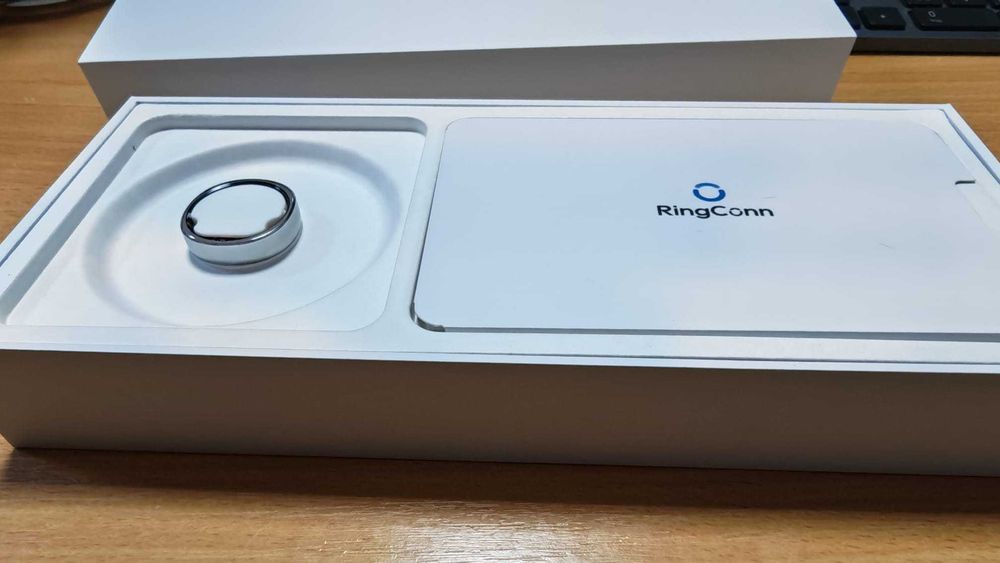 Inel inteligent RingConn Gen 2, Size 14, IP68, Future Silver (nu Oura)