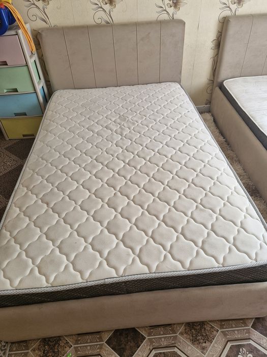 Продам две кровати полуторки