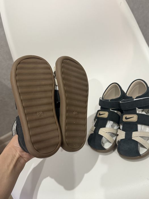 Продаются новые детские сандалии