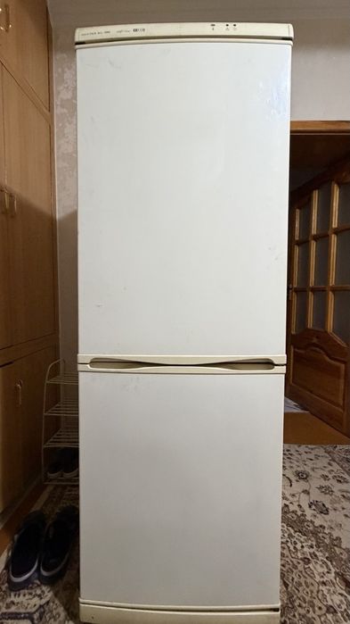 Холодилник двух камер