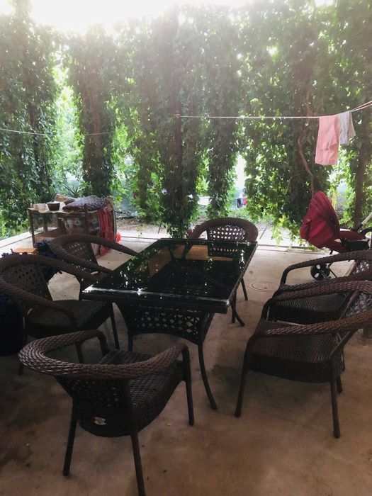 RATAN TOʻQIMA stol sutullar