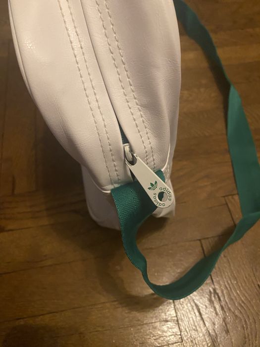 Винтидж кожена чанта оригинална Adidas
