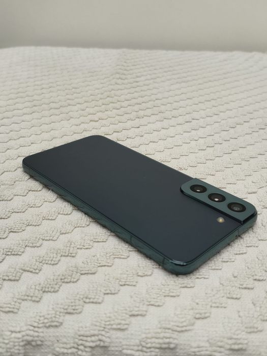 Samsung Galaxy s22 plus