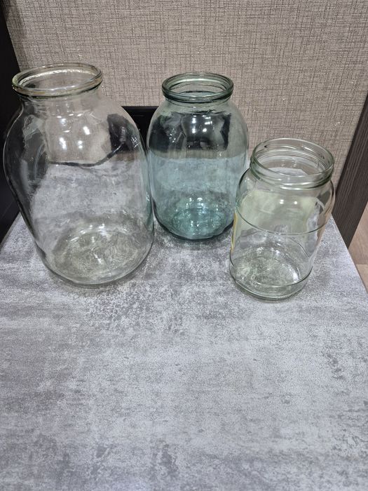Банки 3,2,1л,в количестве 70штук