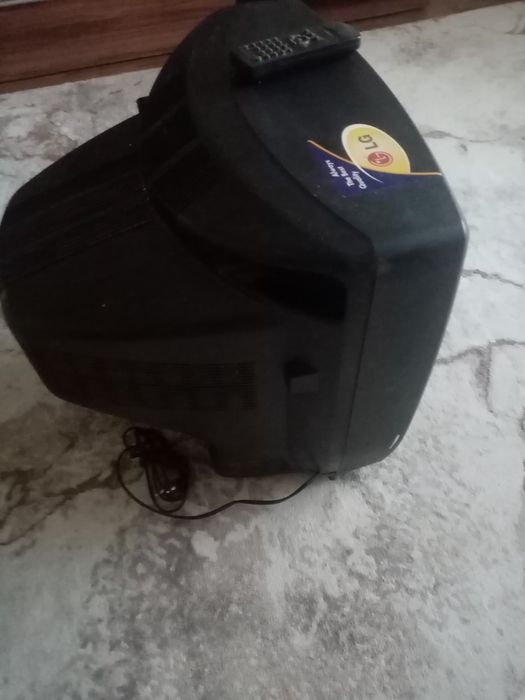 Телевизор LG рабочий