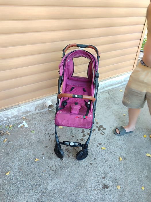 Продам летнию коляску
