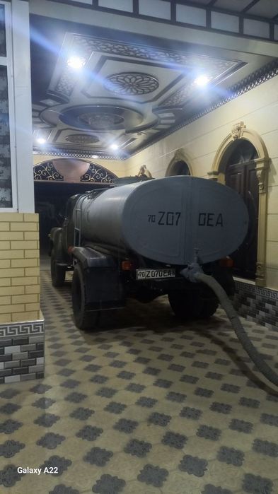 Vad a v o z  1982
