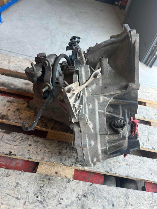 Скоростна Кутия NISSAN PRIMIERA 2.2I 05г.-Ръчна 6ск.