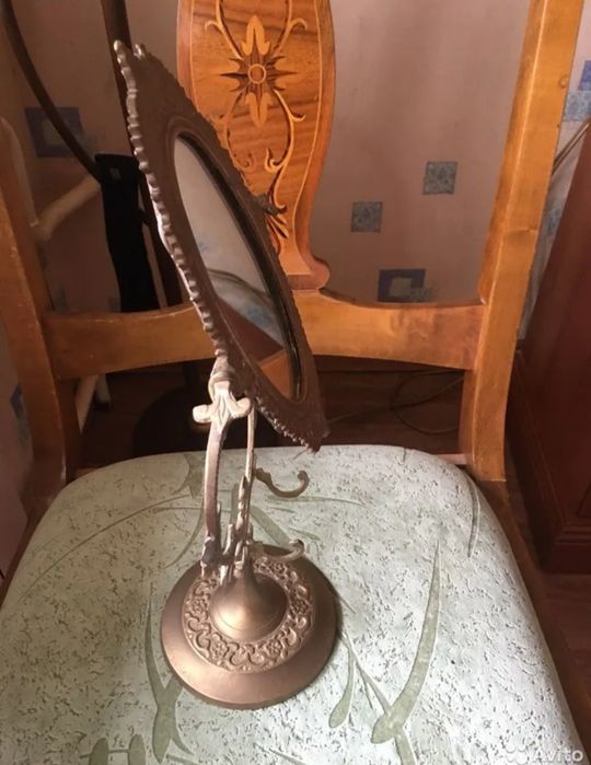Продам старинное настольное зеркало!