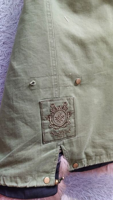 Продам парку с натуральным мехом