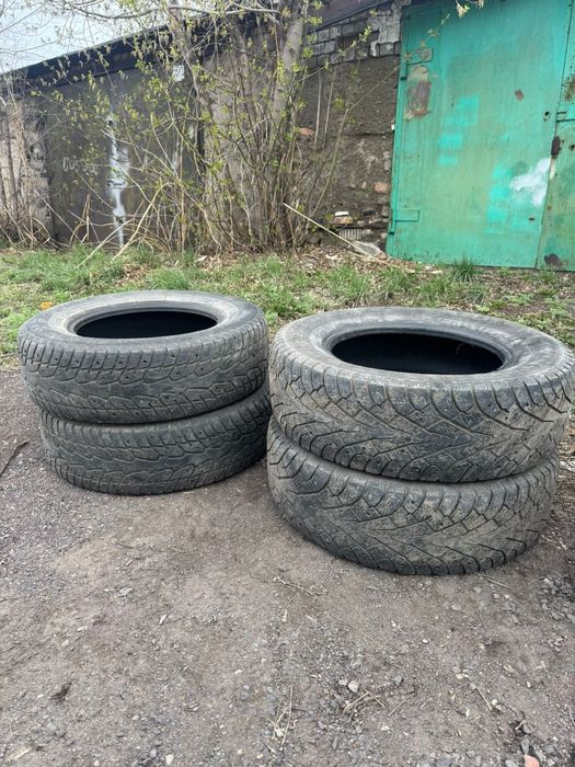 Продам шины каждый по 5000тг