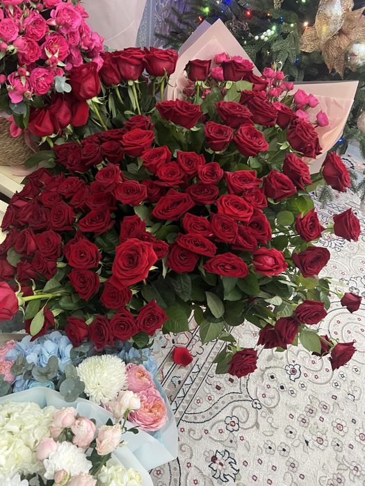 Цветы цена договорная