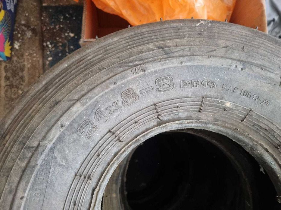 Продам шины на погрузчик