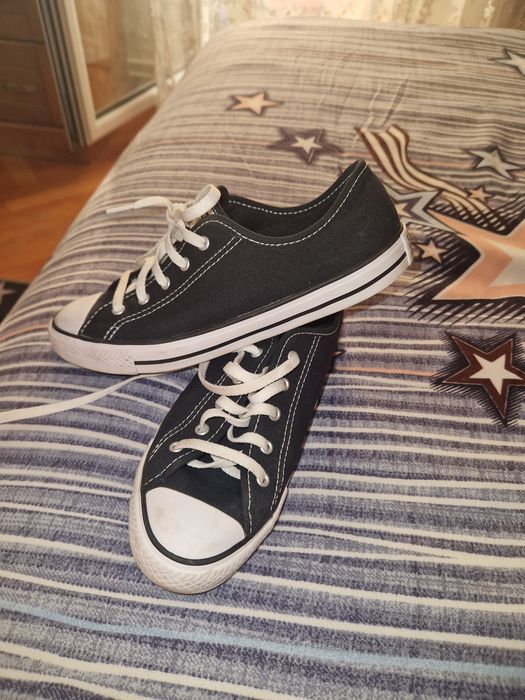 Tenesi converse marimea 36