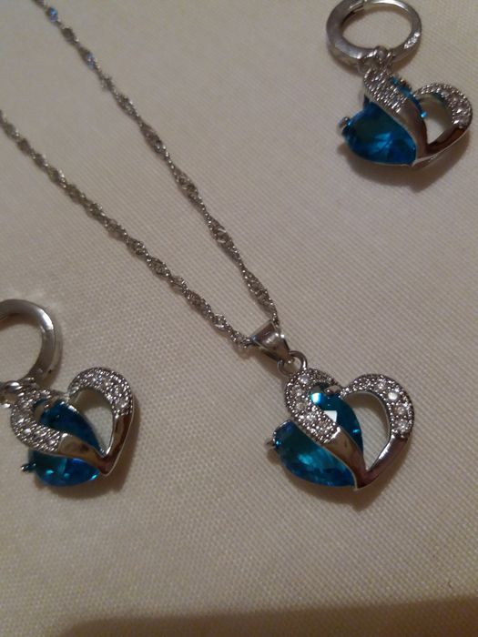 Комплект колие и обици, сърца с циркони  ,сребро 925