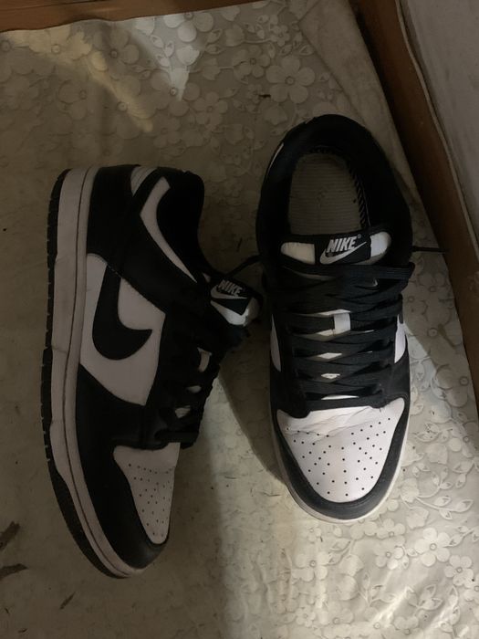 Nike sb dunk low “Panda”
