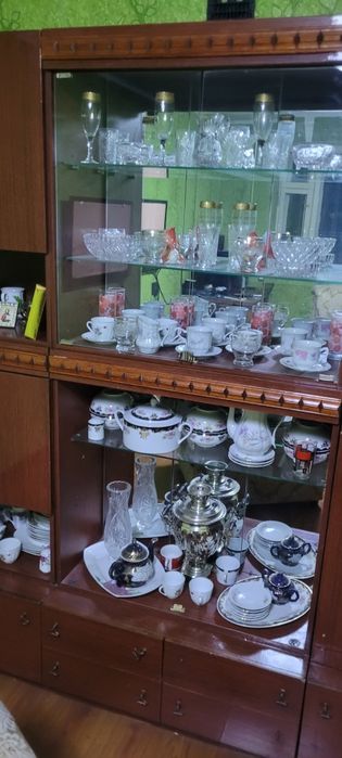 Продам советскую стенку