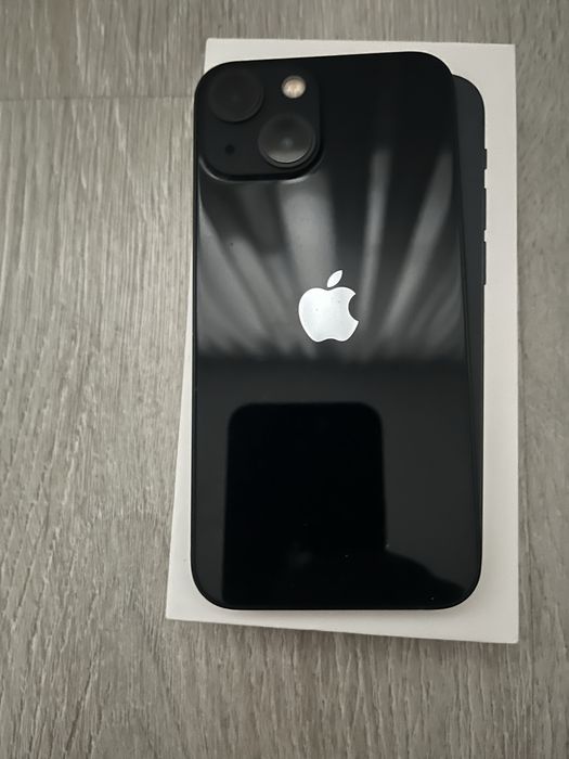 Iphone 13 mini Nevarlocked Full Box