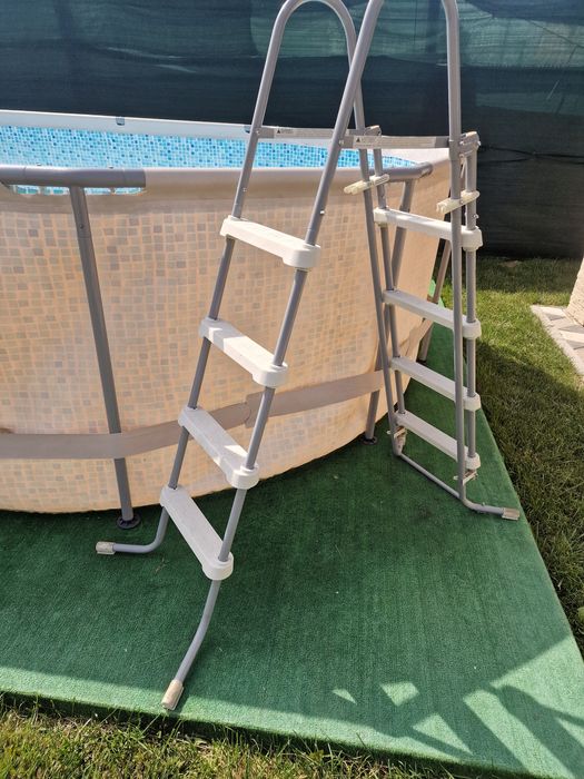 Vând piscina cadru metalic cu pompa pt încălzirea apei , lungime 610m și lățime 3,75 m