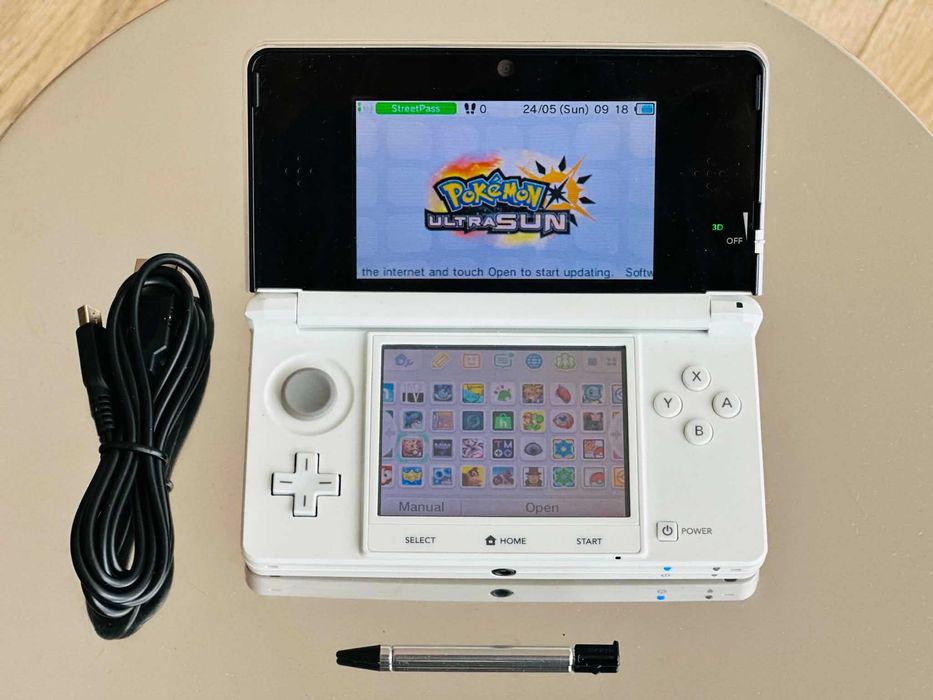 Nintendo 3DS White + 70 игри Pokemon Zelda Mario Нинтендо