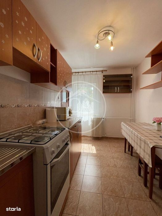 Apartament cu 3 camere de vânzare de tip PC în zona Rogerius, Oradea