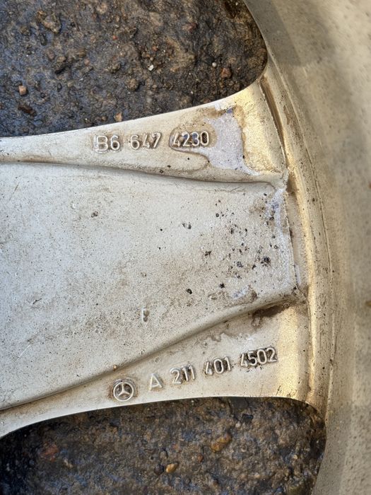 Диски Mercedes вместе с шинами Viatti