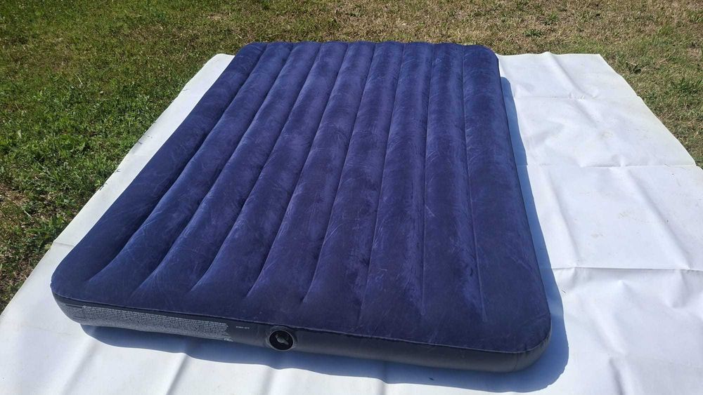 Saltea gonflabila INTEX 2 persoane  200 x150x25 (pentru camping , plaja, apa). Predare personala in Pitesti cu verificare ( umflare).