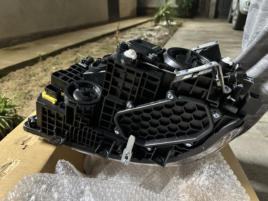 Фара Scania 6series(серия) R,S,P,G