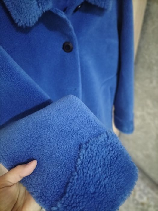 Продам верхнюю одежду