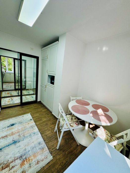 Apartament 3 camere Strada Leresti  / Antiaeriana  vis a vis de Sc 126 si Gradinita