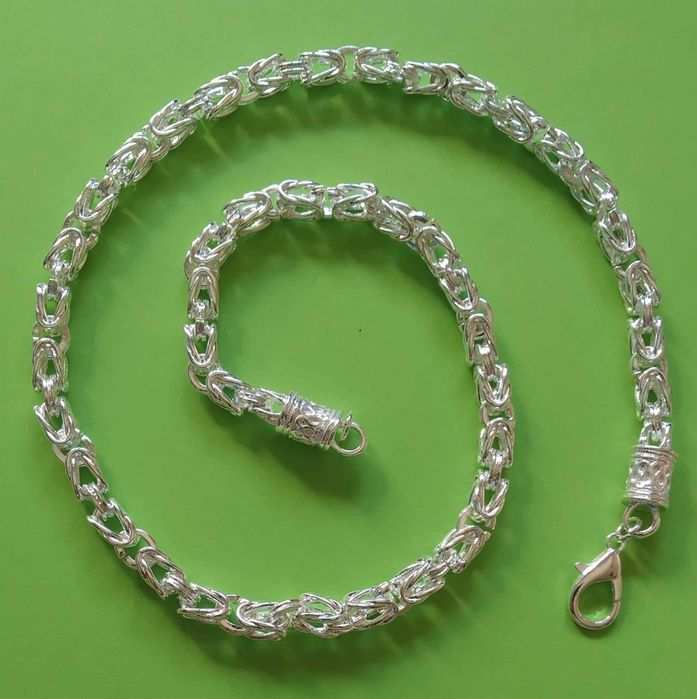 Нов, много масивен, сребърен ланец в кутия