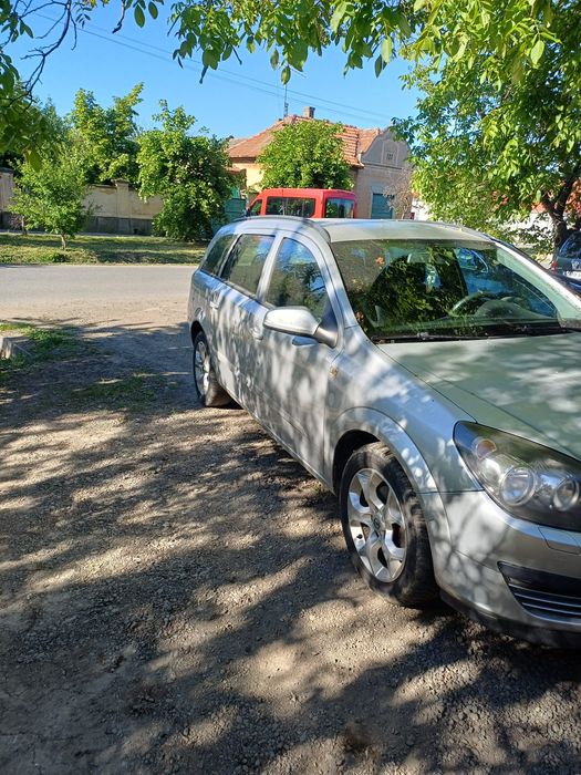 Vând Opel astra H