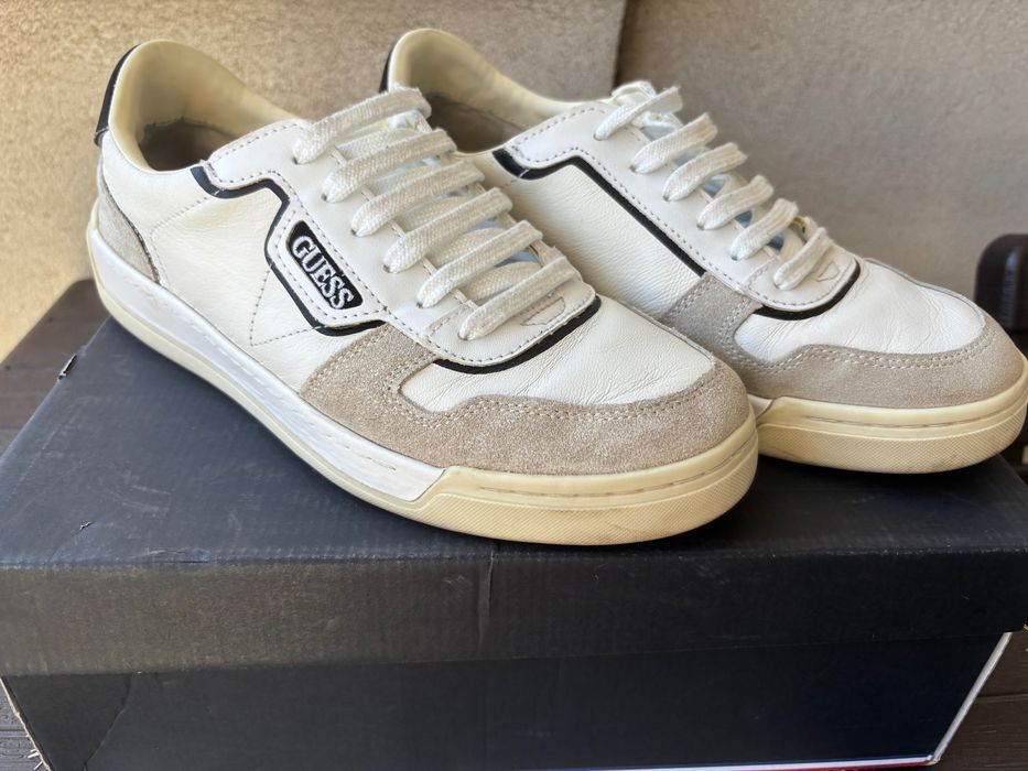 Guess бели мъжки кецове