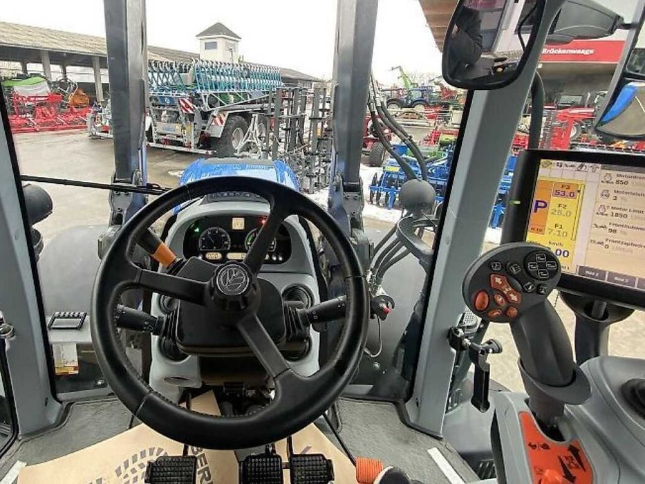 Колесный трактор New Holland t7.190 auto command sidewinder