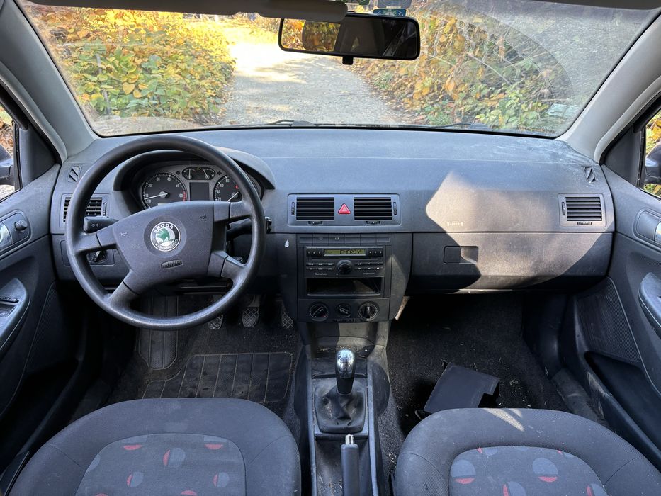 Шкода фабиа 1.2 бензин на части.