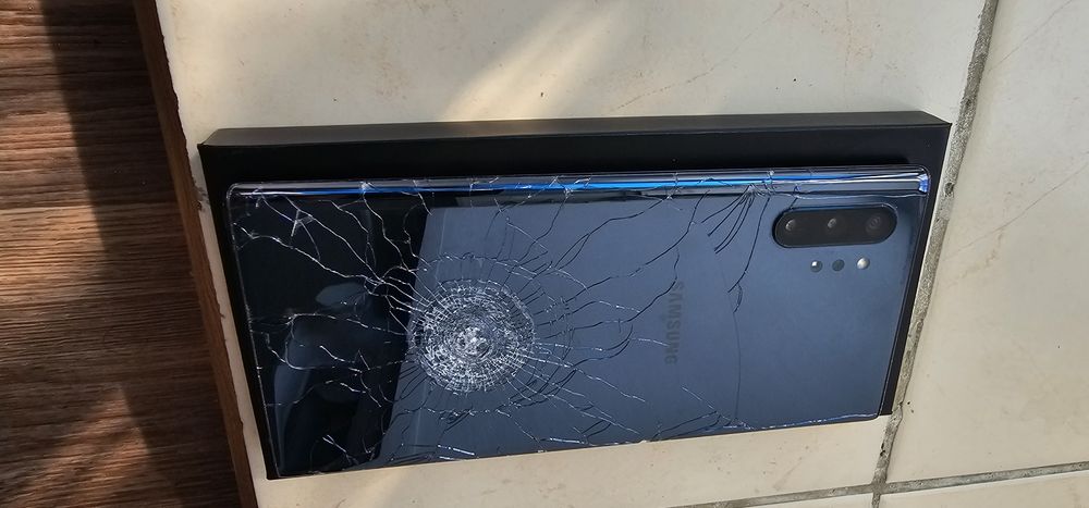 Samsung note10+ на запчасти